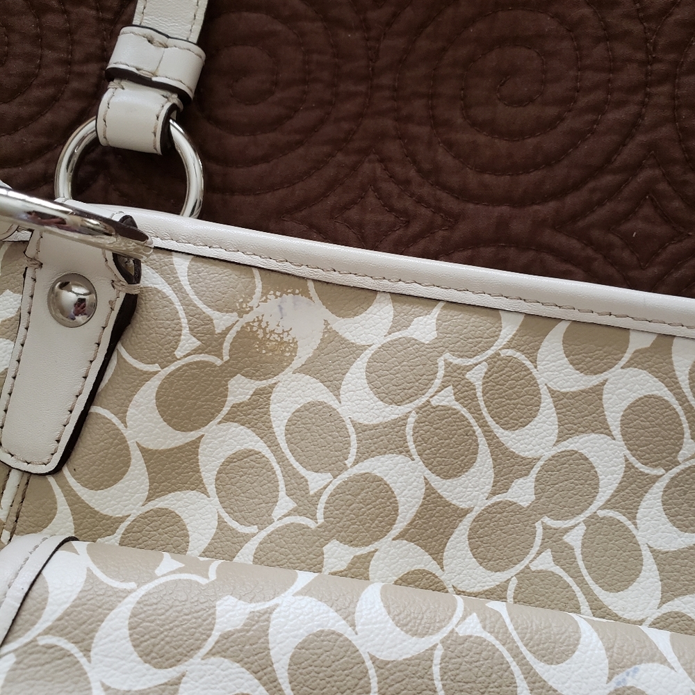 Coach purse - Picture 2 of 6